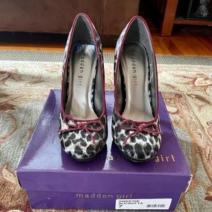 Madden Girl Leopard Print Platform Pumps- size 7